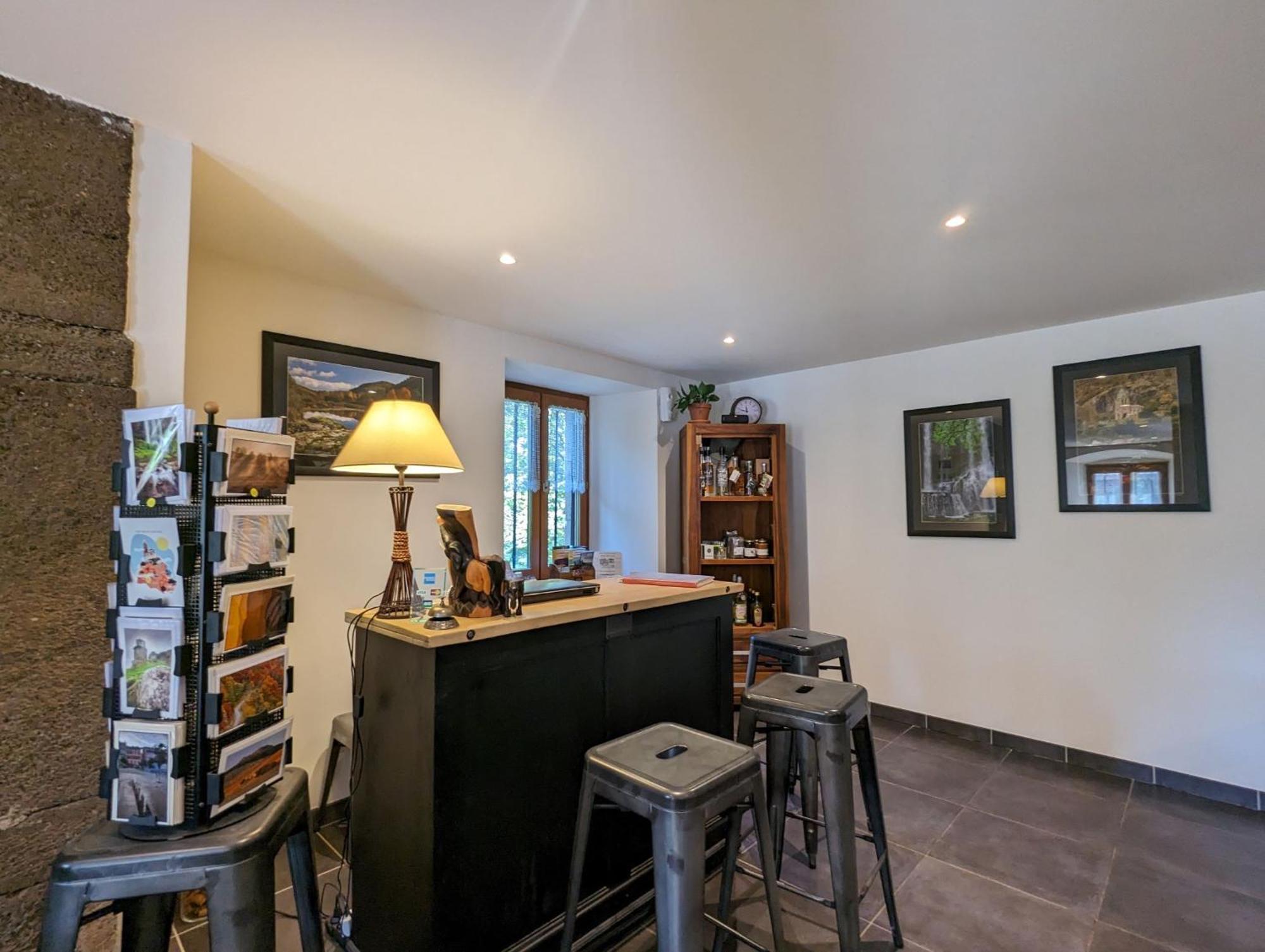 Le Clos Des Pierres Rouges Saint-Privat-dʼAllier Eksteriør billede